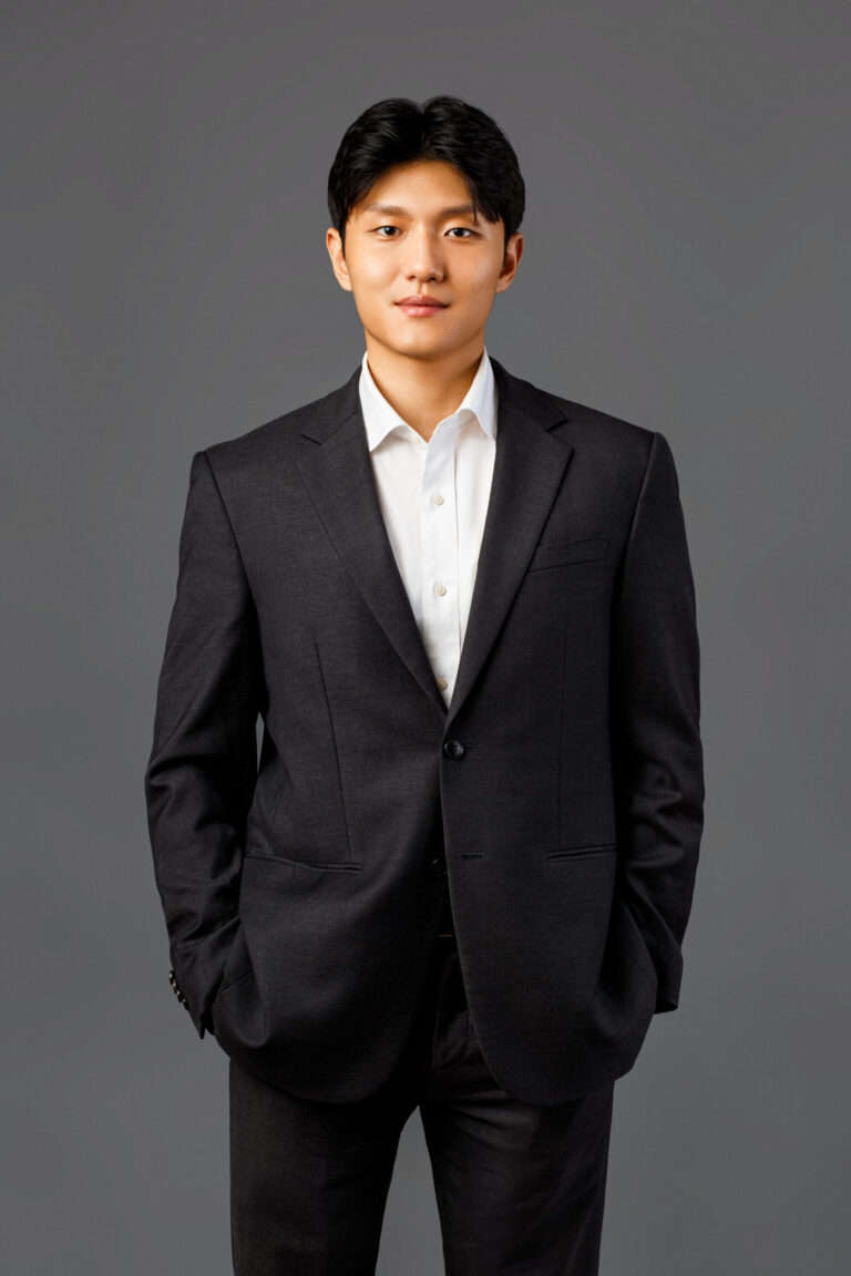 Alex Lee